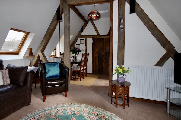 Rafters, Cotswold holiday apartment, Dining Area